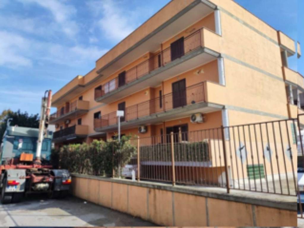 ufficio in vendita ad Orta di Atella