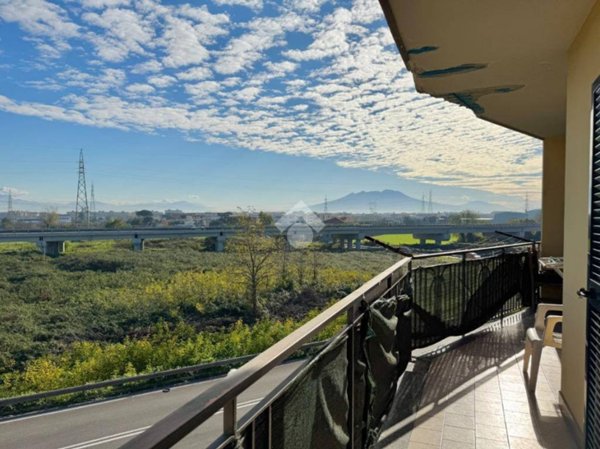 appartamento in vendita ad Orta di Atella