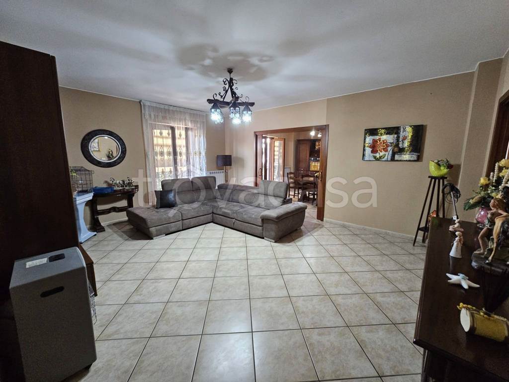 appartamento in vendita ad Orta di Atella