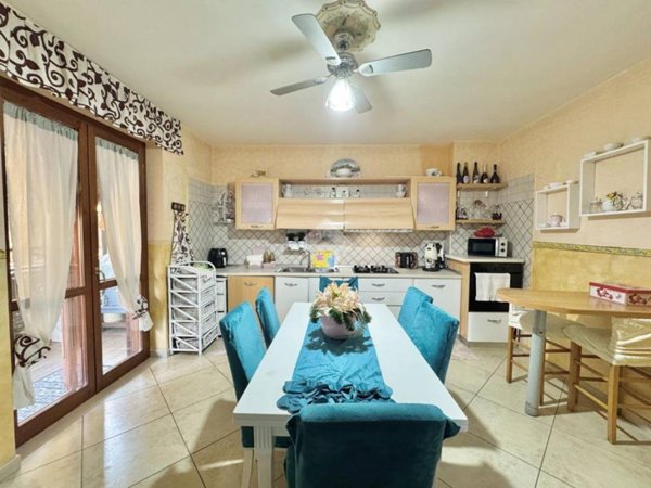 appartamento in vendita ad Orta di Atella