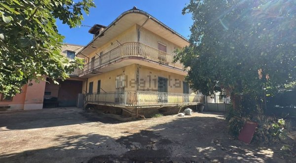 appartamento in vendita ad Orta di Atella