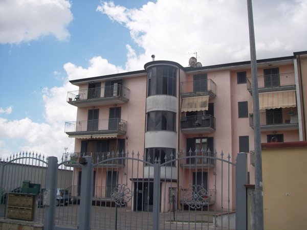 appartamento in vendita ad Orta di Atella