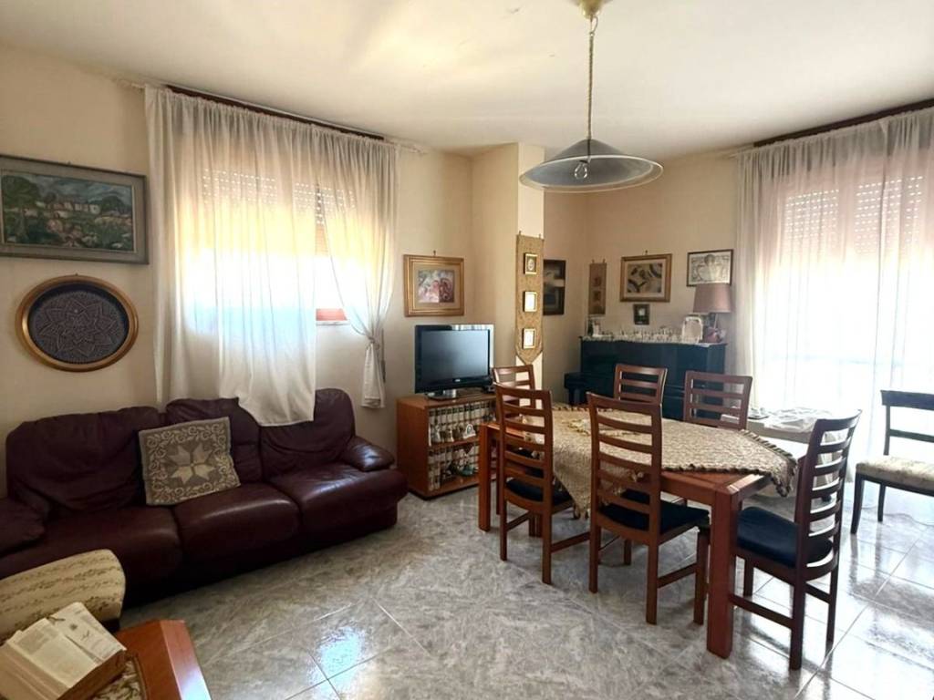 appartamento in vendita ad Orta di Atella