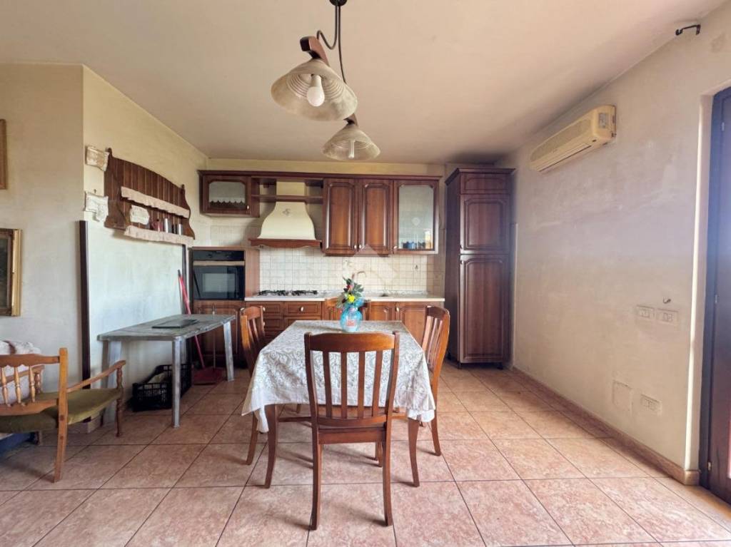 appartamento in vendita ad Orta di Atella