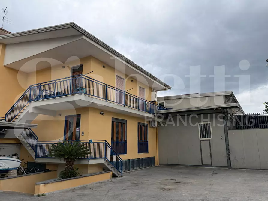 capannone in vendita ad Orta di Atella