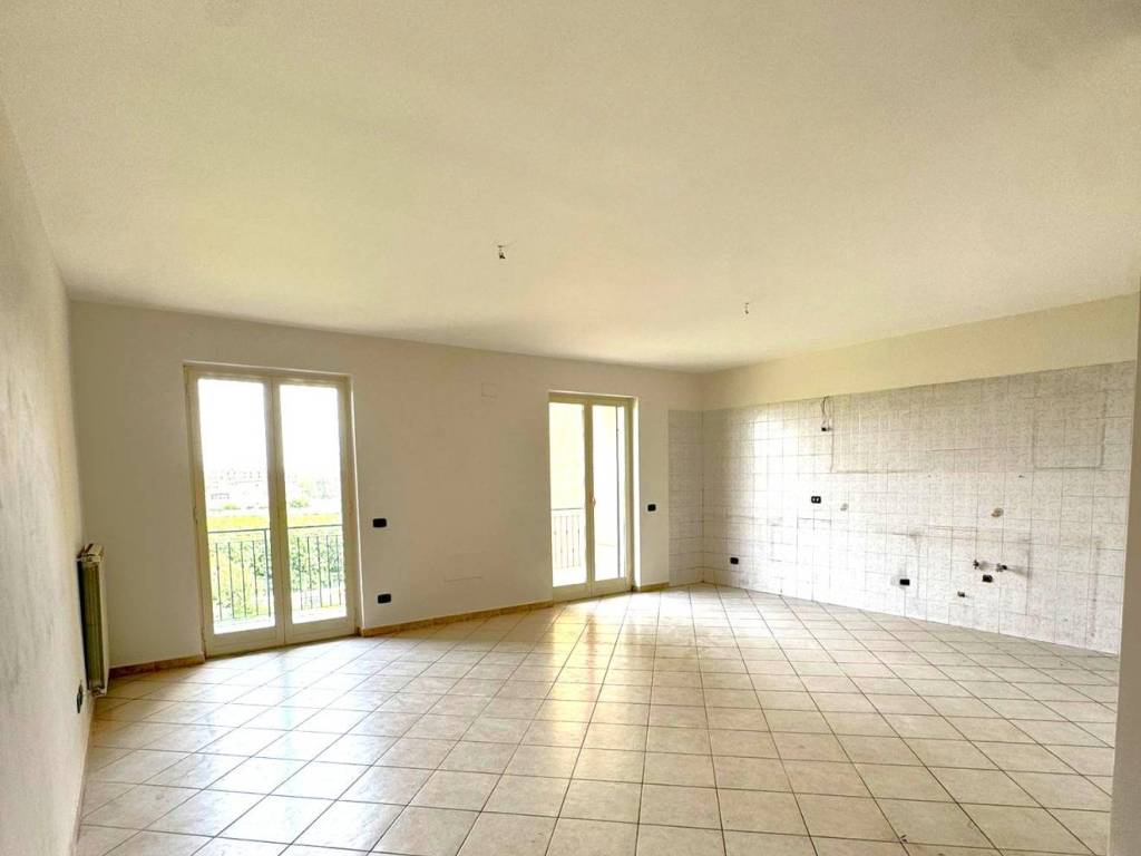 appartamento in vendita ad Orta di Atella