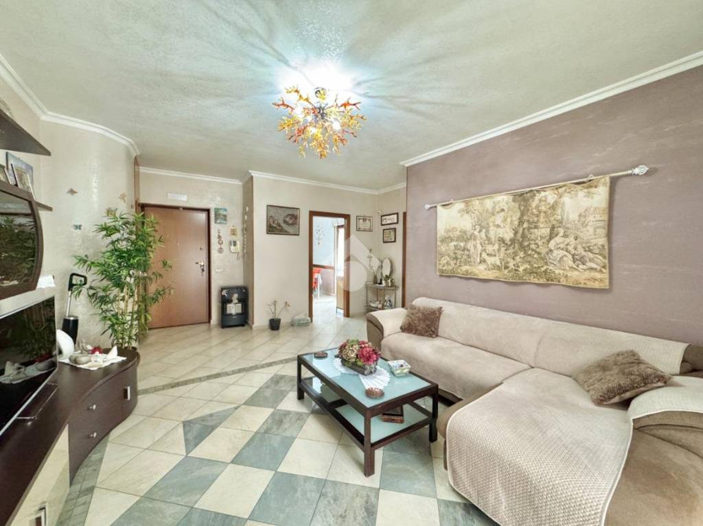 appartamento in vendita ad Orta di Atella in zona Casapuzzano