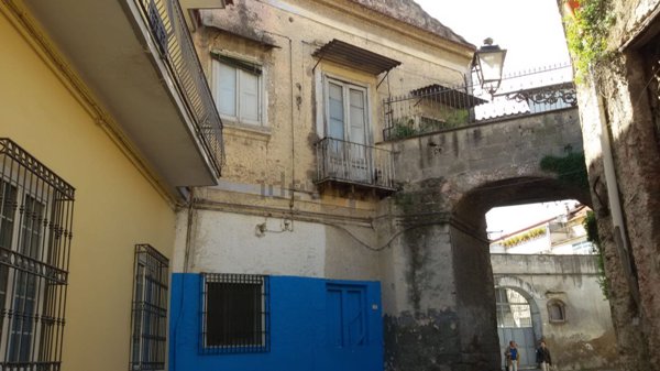 esavano in vendita ad Orta di Atella
