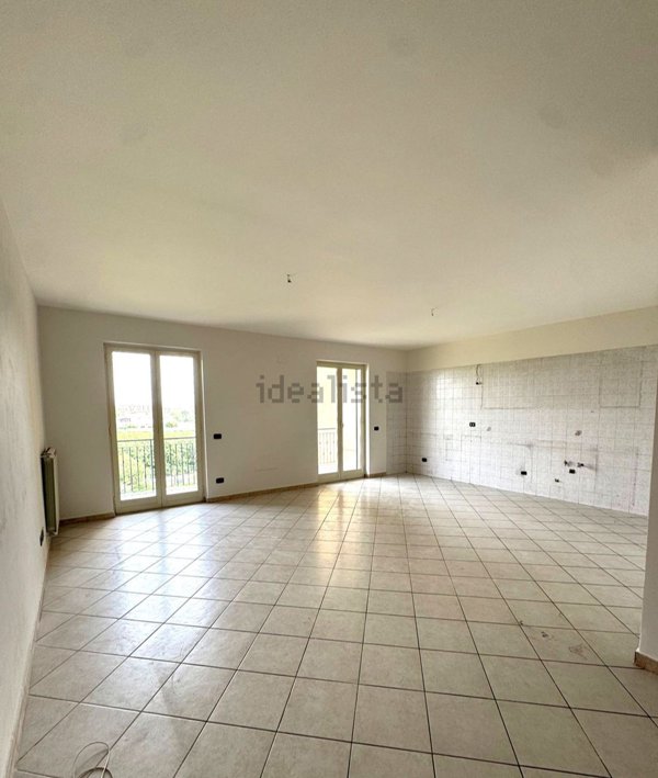 appartamento in vendita ad Orta di Atella in zona Casapuzzano