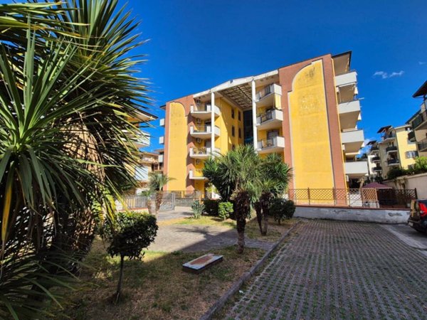appartamento in vendita ad Orta di Atella in zona Casapuzzano