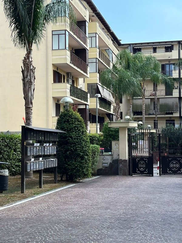 appartamento in vendita ad Orta di Atella in zona Casapuzzano
