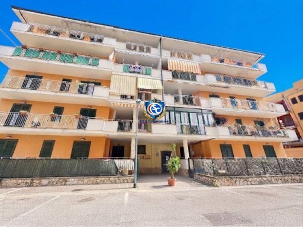 appartamento in vendita ad Orta di Atella in zona Casapuzzano