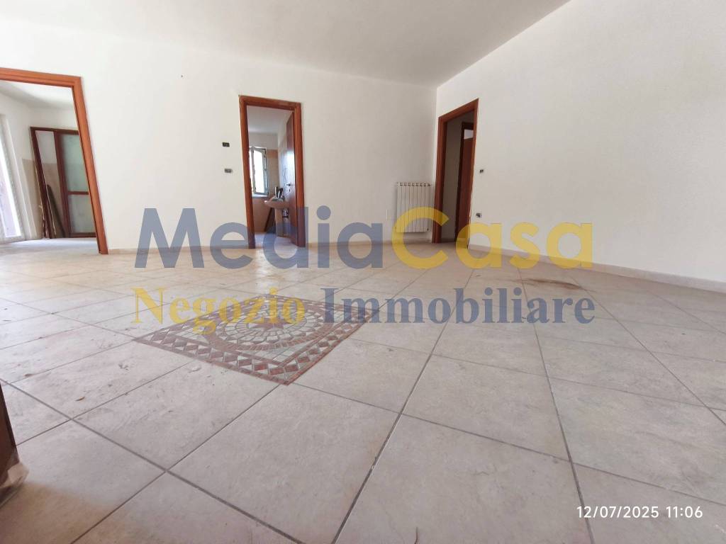 appartamento in vendita ad Orta di Atella in zona Casapuzzano