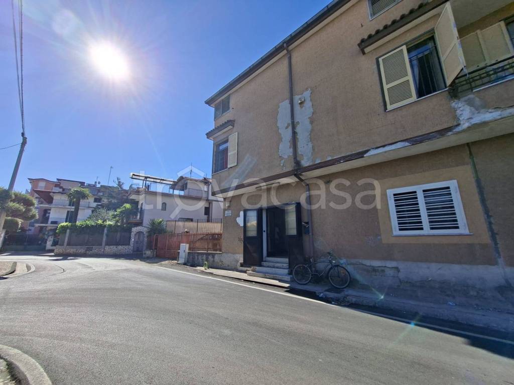 appartamento in vendita ad Orta di Atella in zona Casapuzzano