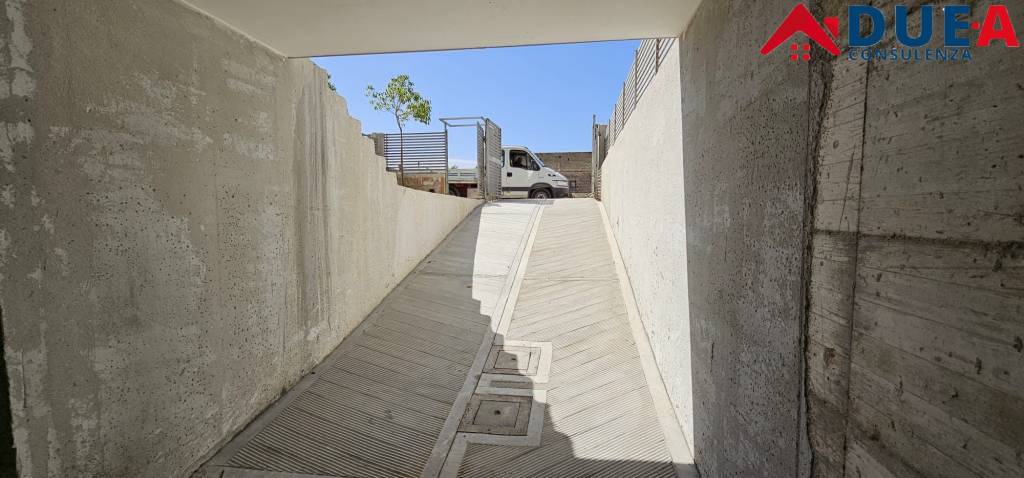 casa indipendente in vendita a Parete