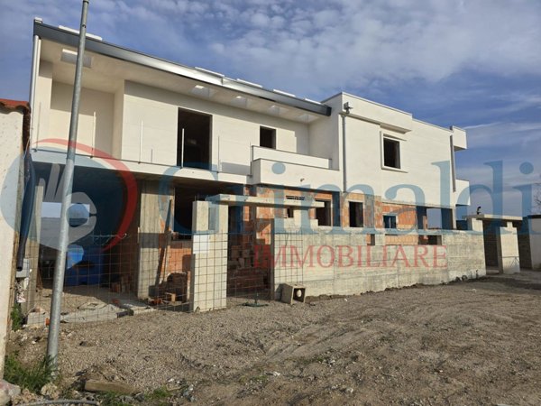 casa indipendente in vendita a Parete