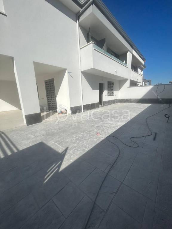 casa indipendente in vendita a Parete