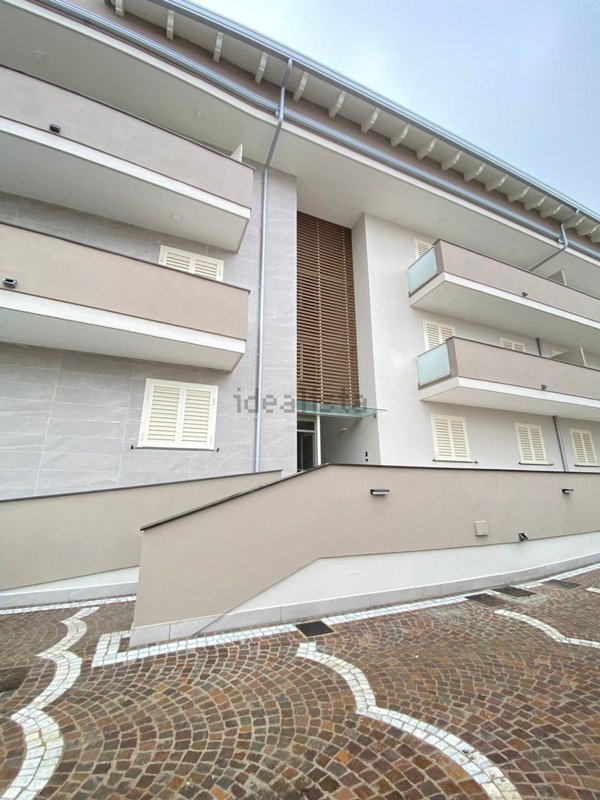 appartamento in vendita a Parete