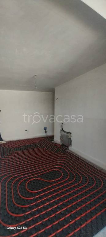 casa indipendente in vendita a Parete