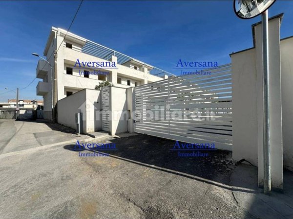 casa indipendente in vendita a Parete