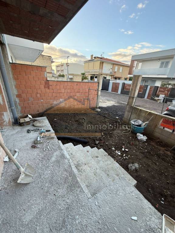 casa indipendente in vendita a Parete