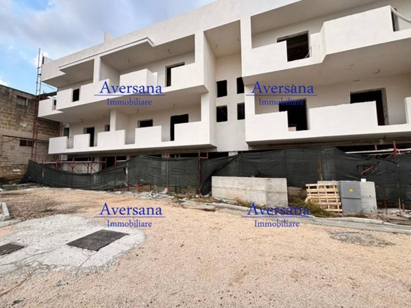 casa indipendente in vendita a Parete