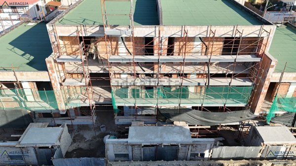 casa indipendente in vendita a Parete