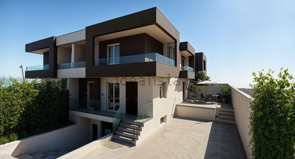 casa indipendente in vendita a Parete