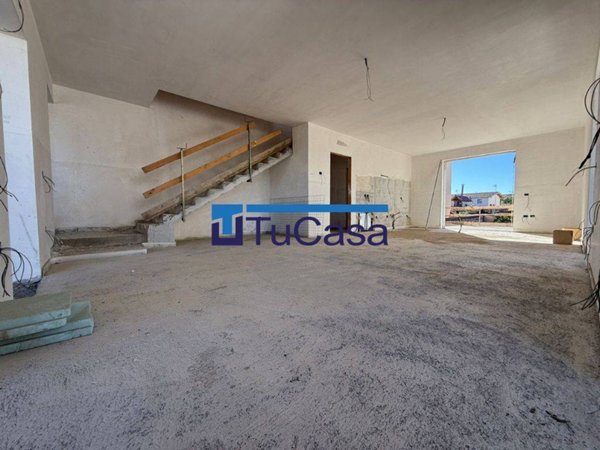 casa indipendente in vendita a Parete