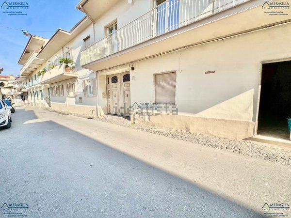 appartamento in vendita a Parete