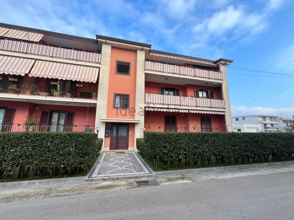 appartamento in vendita a Parete