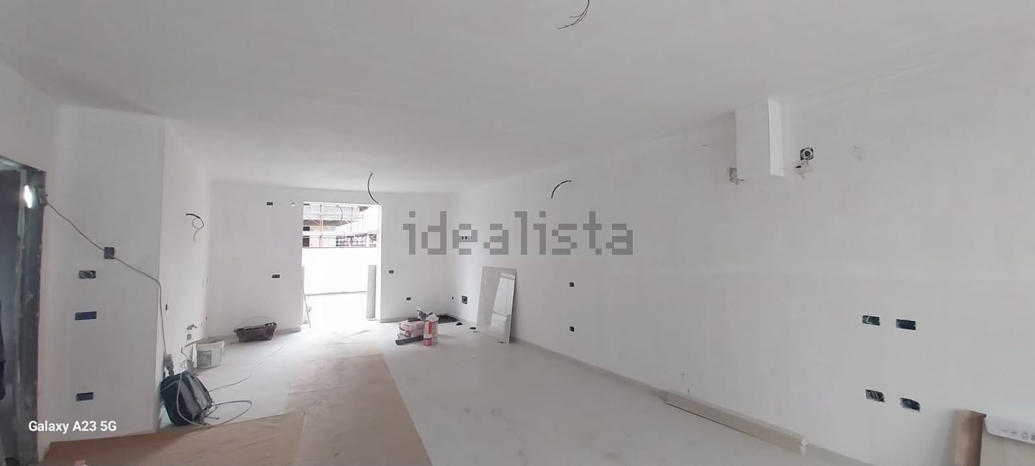 casa indipendente in vendita a Parete