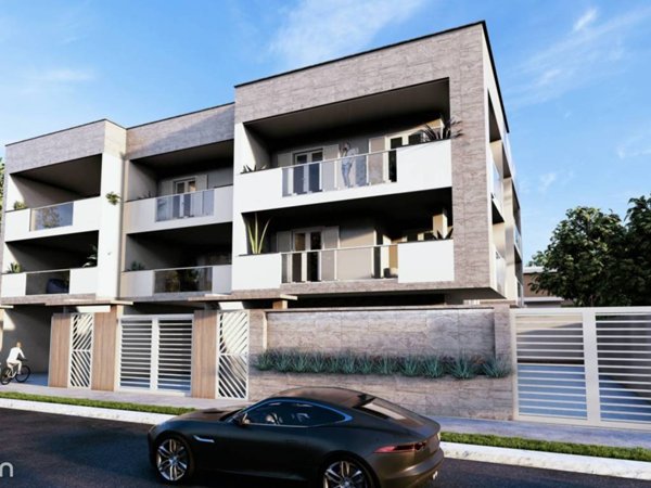 casa indipendente in vendita a Parete