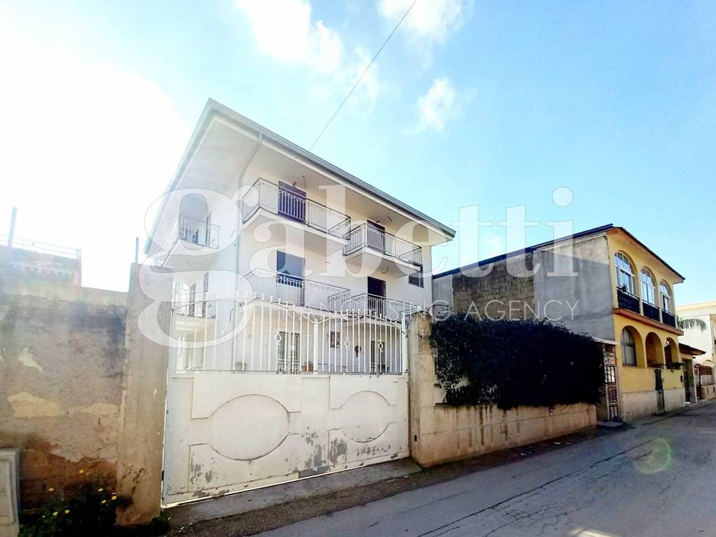 appartamento in vendita a Parete