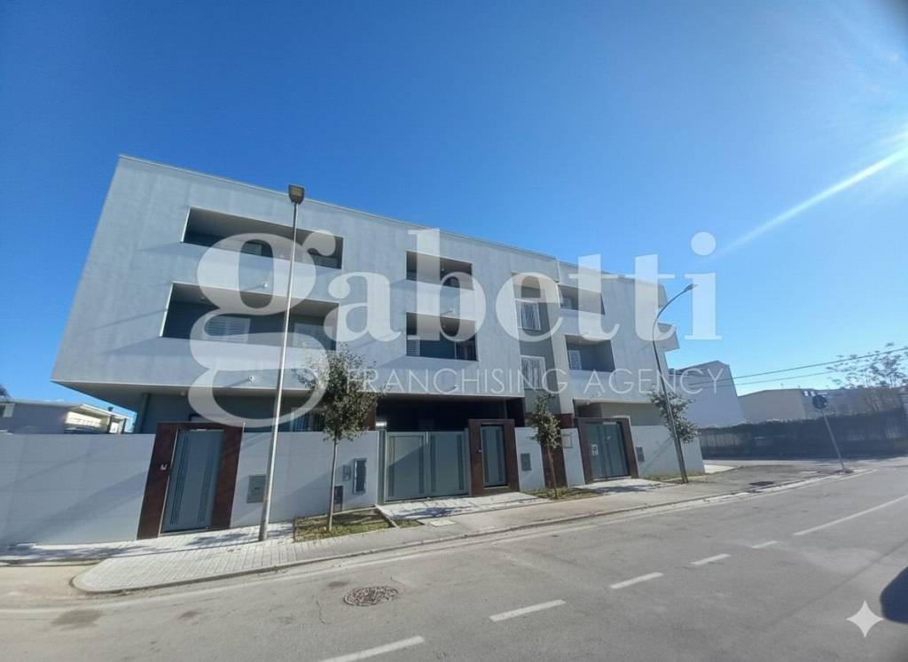 casa indipendente in vendita a Parete