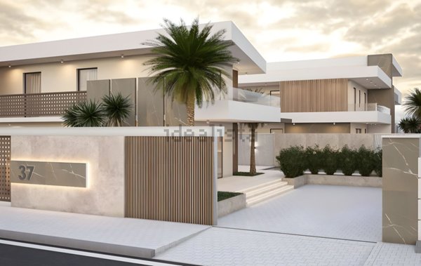 casa indipendente in vendita a Parete