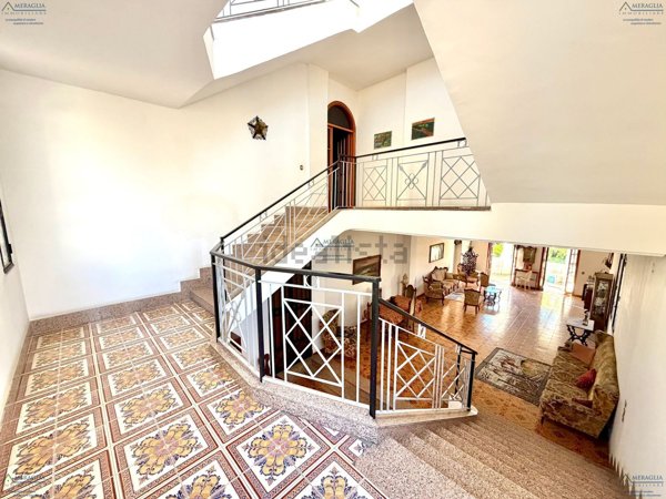 casa indipendente in vendita a Parete