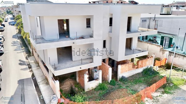 casa indipendente in vendita a Parete