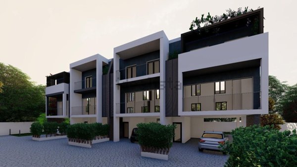 casa indipendente in vendita a Parete