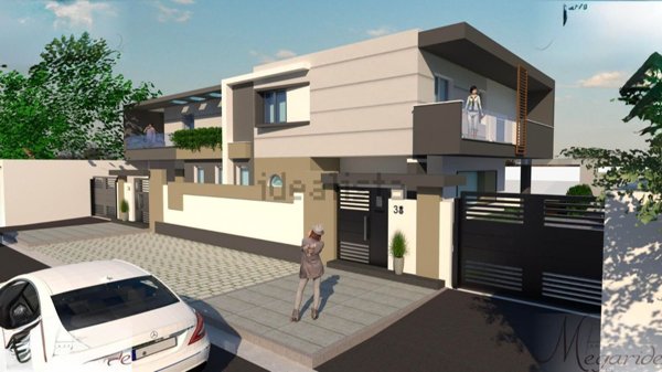 casa indipendente in vendita a Parete