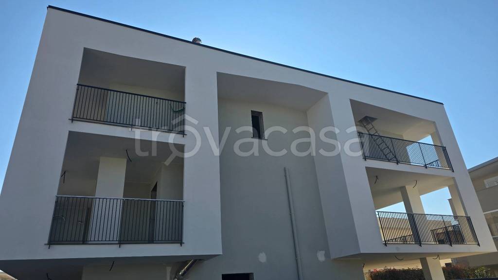 casa indipendente in vendita a Parete