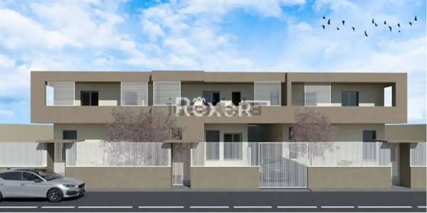 casa indipendente in vendita a Parete