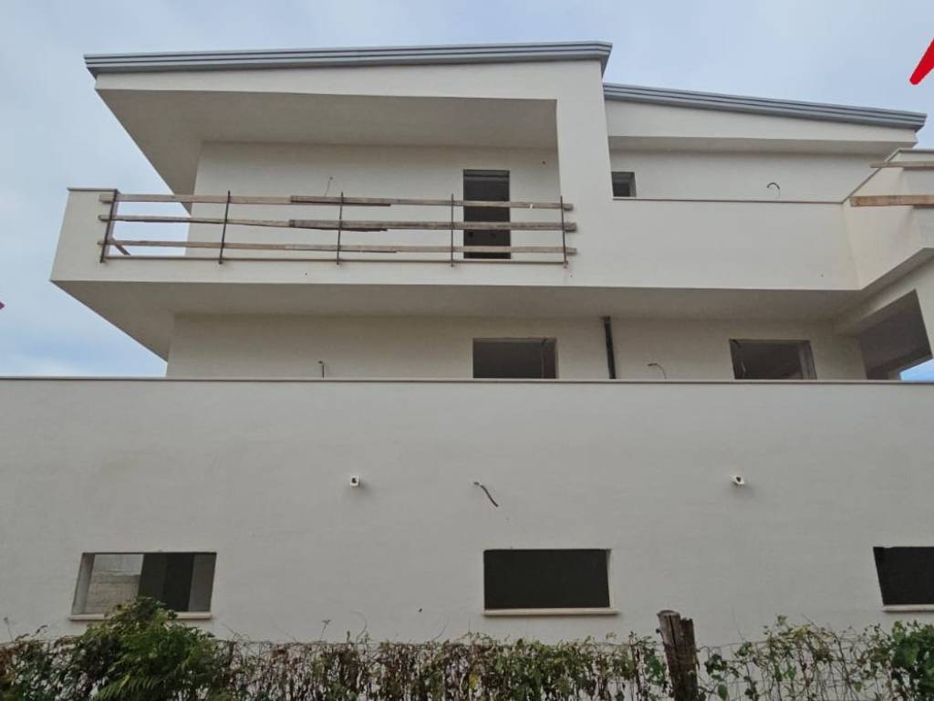 casa indipendente in vendita a Parete