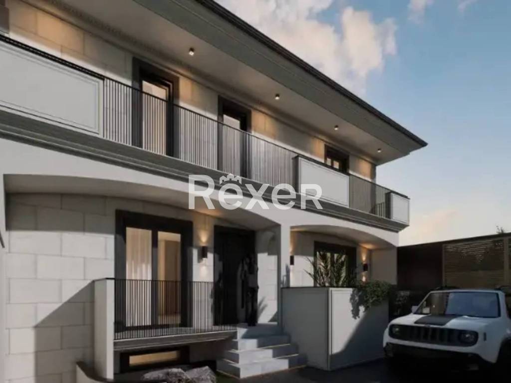 casa indipendente in vendita a Parete