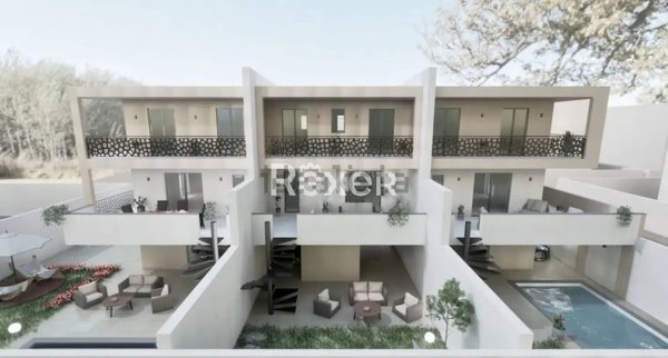 casa indipendente in vendita a Parete