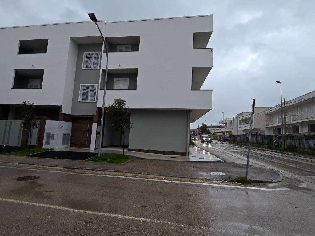 casa indipendente in vendita a Parete