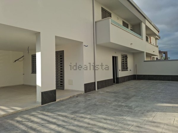 casa indipendente in vendita a Parete