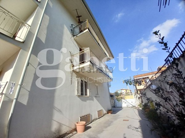 appartamento in vendita a Parete