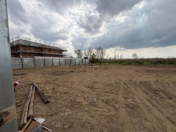 terreno edificabile in vendita a Parete