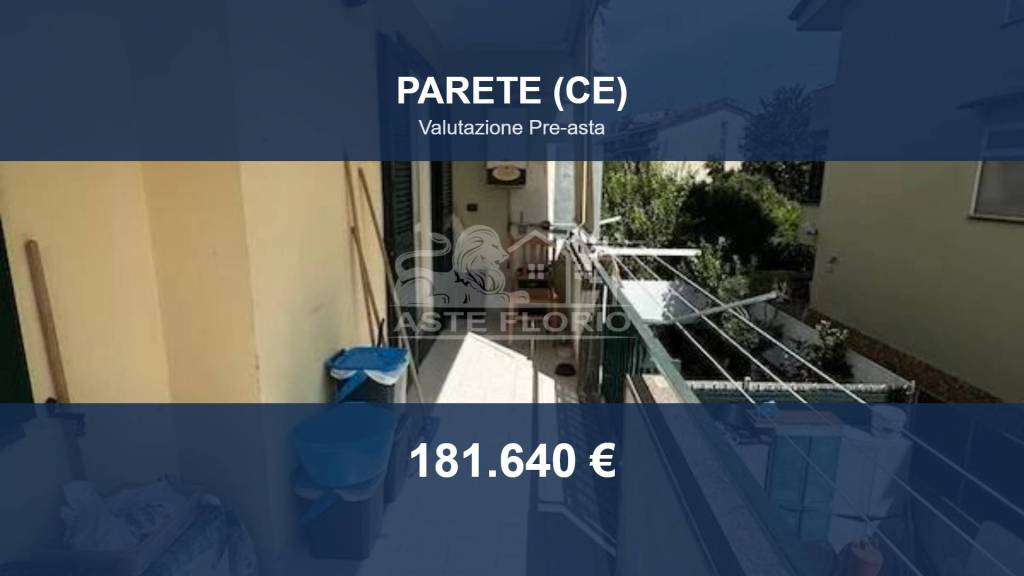 casa indipendente in vendita a Parete